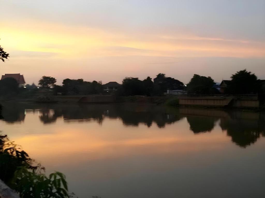 Jidapa Resort Phra Nakhon Si Ayutthaya Buitenkant foto