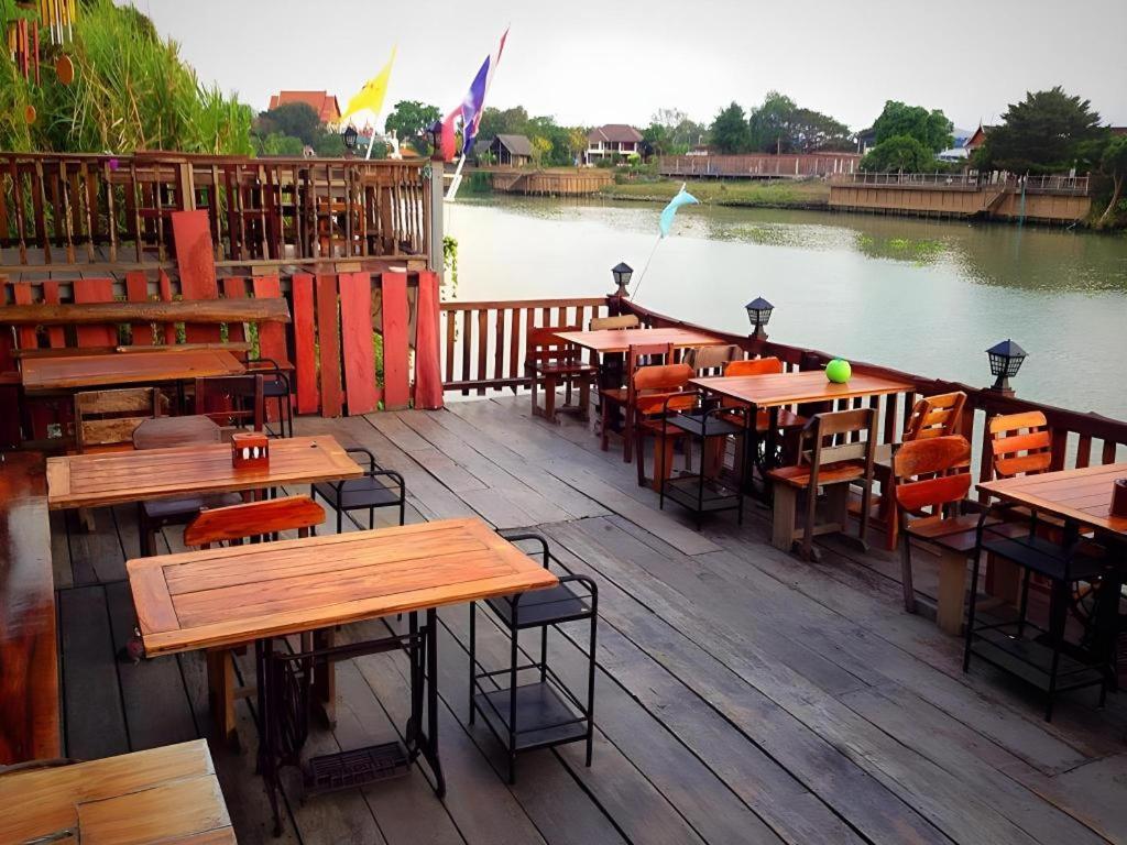 Jidapa Resort Phra Nakhon Si Ayutthaya Buitenkant foto