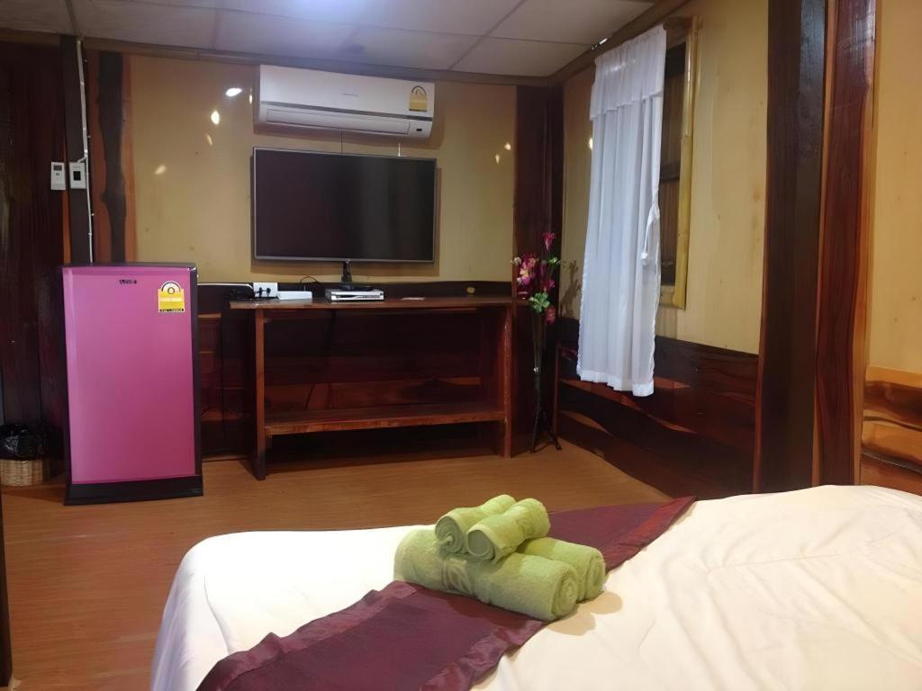 Jidapa Resort Phra Nakhon Si Ayutthaya Buitenkant foto