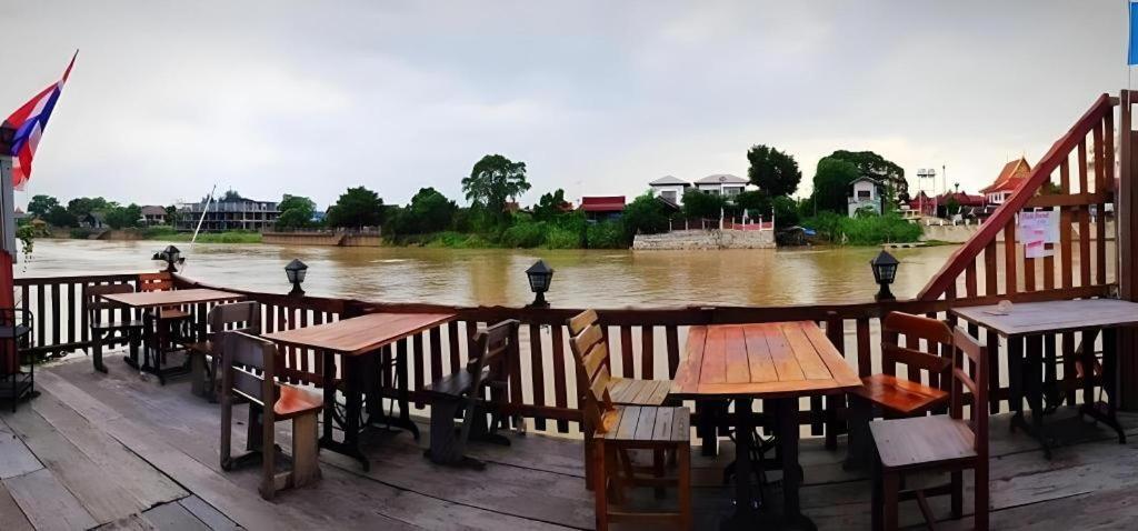 Jidapa Resort Phra Nakhon Si Ayutthaya Buitenkant foto