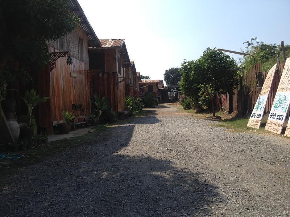 Jidapa Resort Phra Nakhon Si Ayutthaya Buitenkant foto