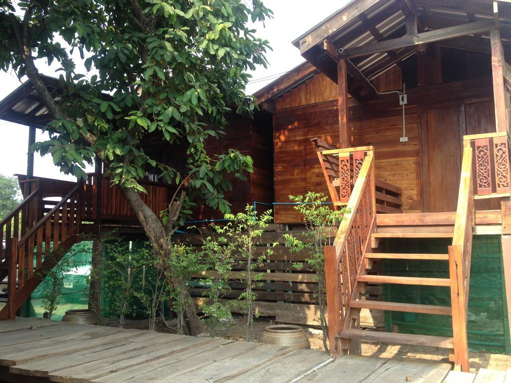 Jidapa Resort Phra Nakhon Si Ayutthaya Buitenkant foto